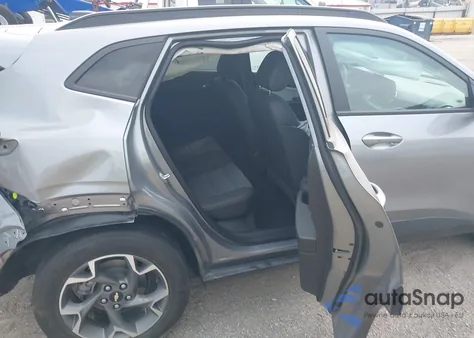 2024 Chevrolet Trax Fwd Lt z USA, uszkodzony, nr VIN KL77LHE26RC100305